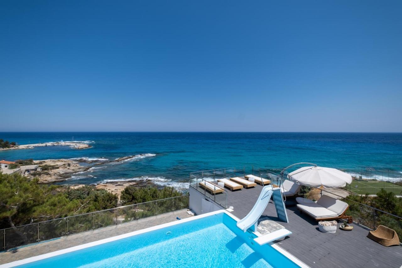 Icarus Luxury Beachfront Villa Gialiskari  Bagian luar foto