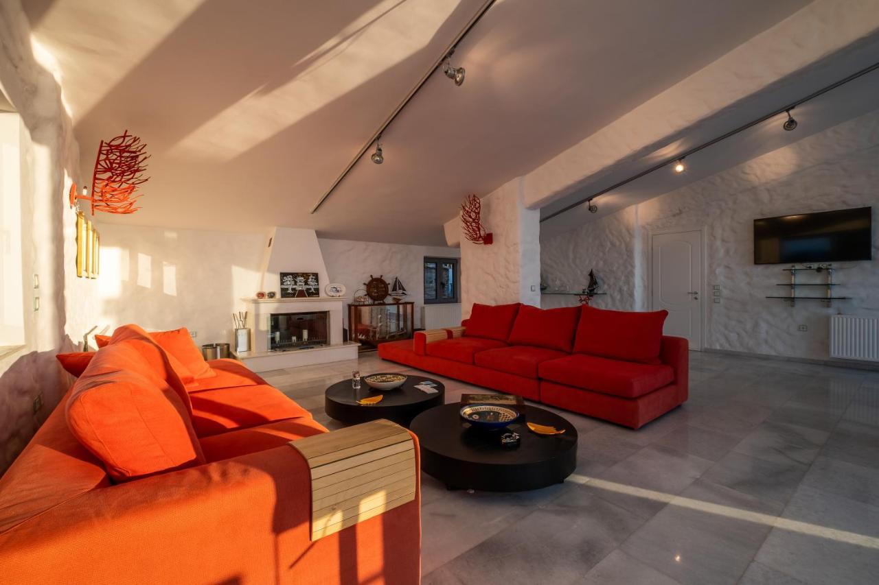 Icarus Luxury Beachfront Villa Gialiskari  Bagian luar foto