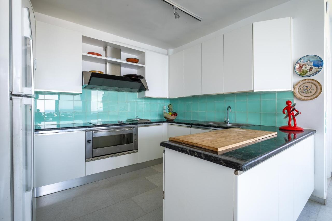 Icarus Luxury Beachfront Villa Gialiskari  Bagian luar foto