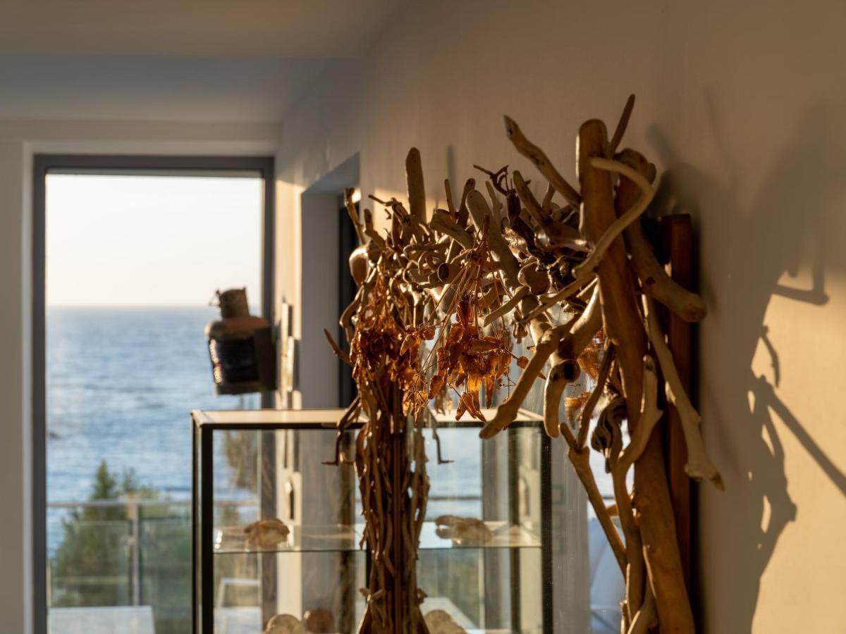 Icarus Luxury Beachfront Villa Gialiskari  Bagian luar foto