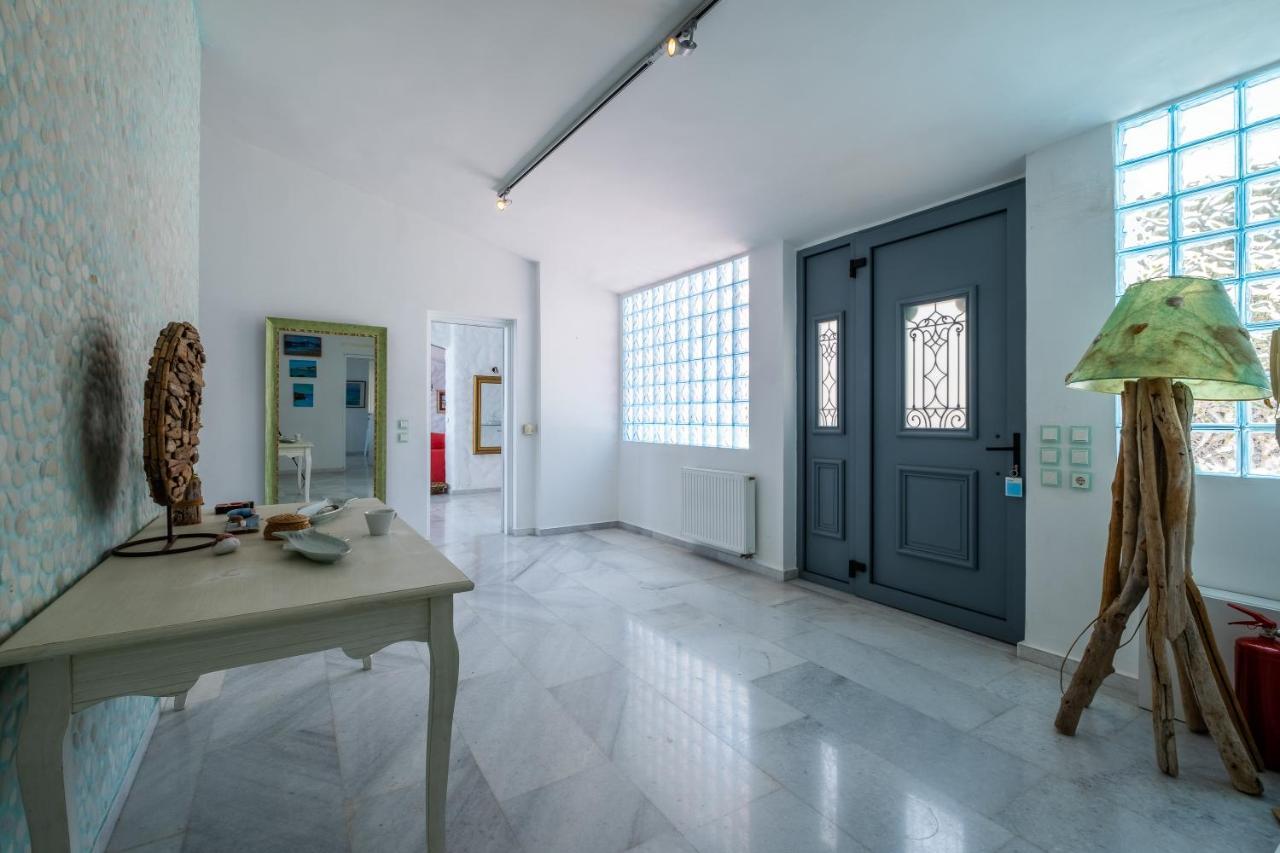 Icarus Luxury Beachfront Villa Gialiskari  Bagian luar foto
